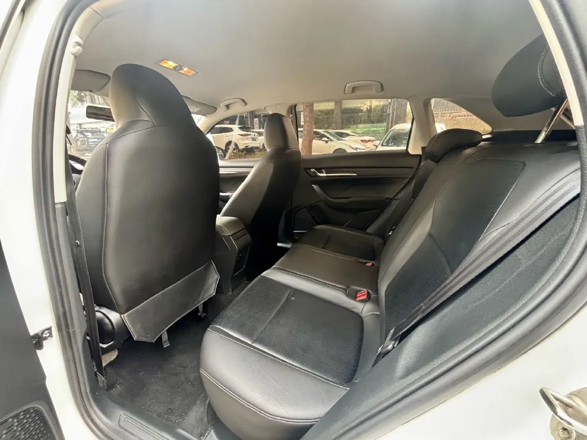 2021 Skoda Kamiq 1.5L 112HP L4 6AT,autocango,china used car exporter,china ev exporter,chinese used car exporter,chinese used ev exporter