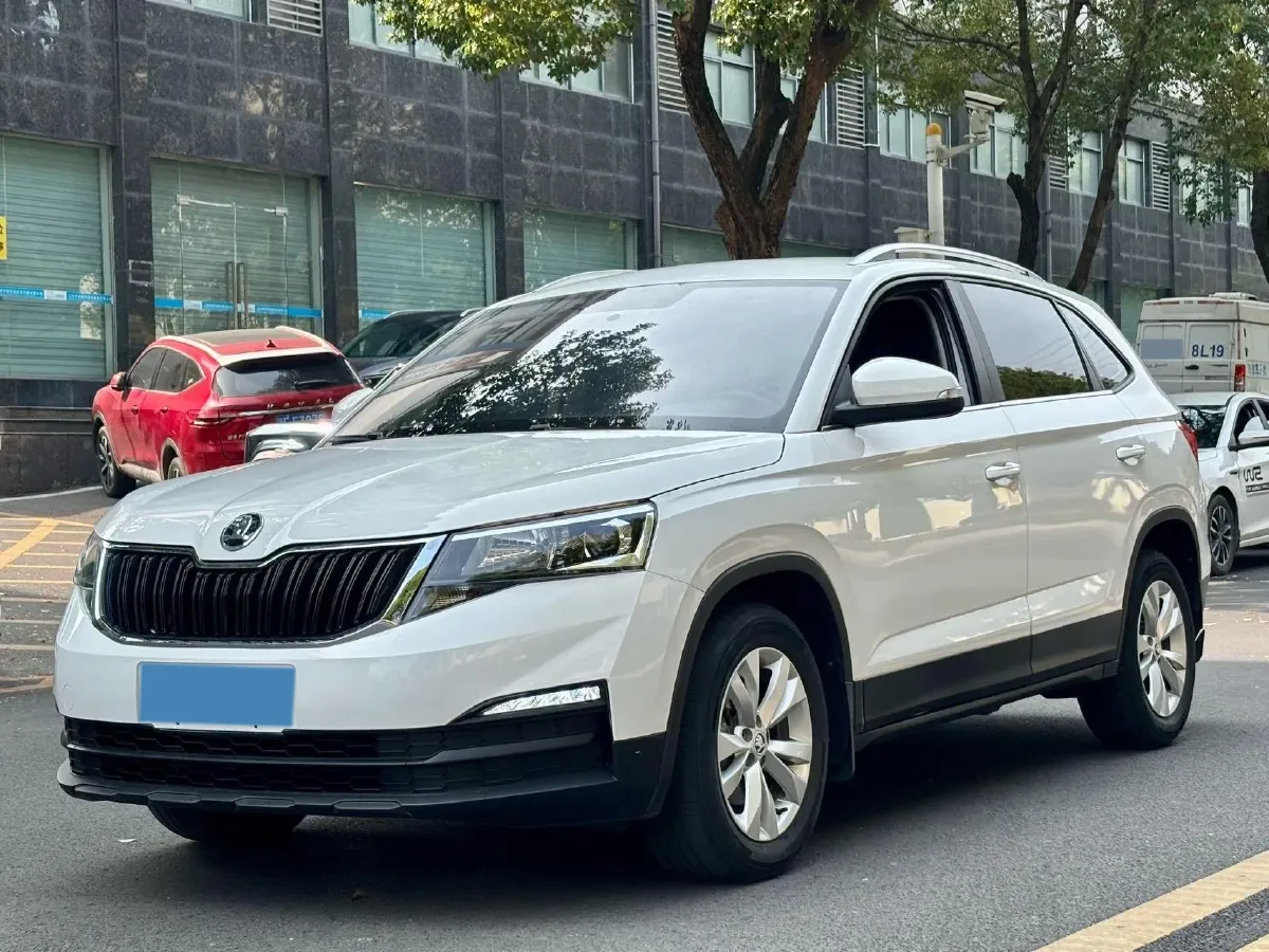 2021 Skoda Kamiq 1.5L 112HP L4 6AT,autocango,china used car exporter,china ev exporter,chinese used car exporter,chinese used ev exporter