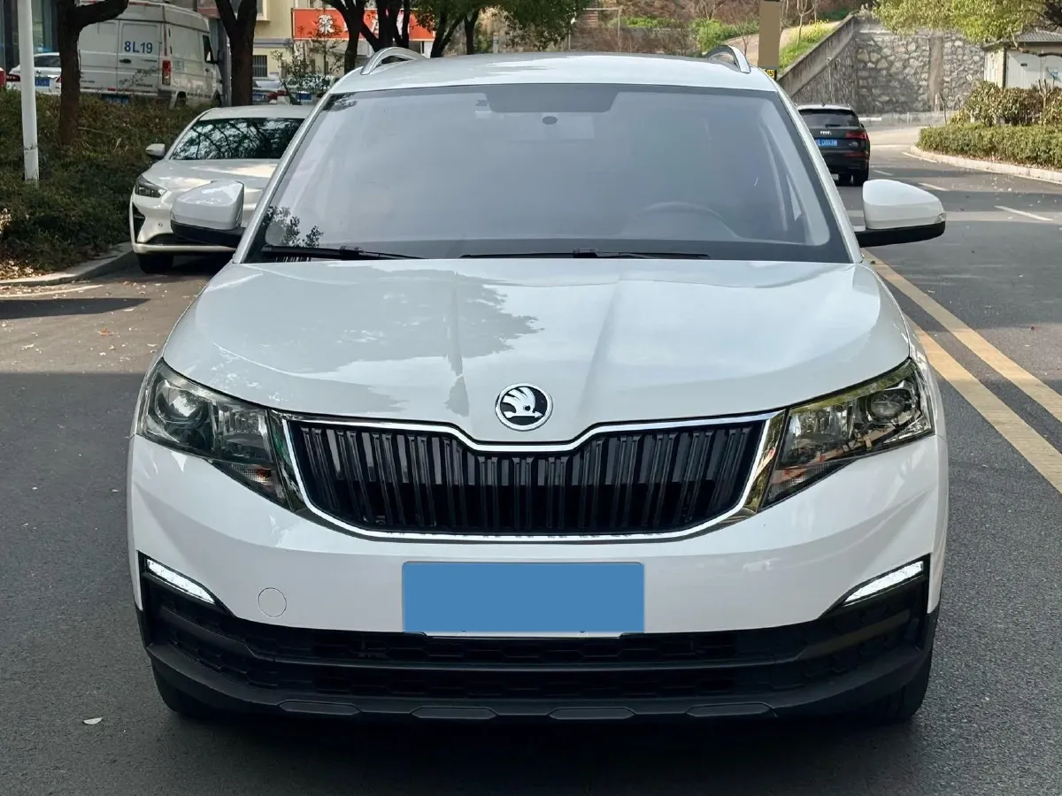2021 Skoda Kamiq 1.5L 112HP L4 6AT,autocango,china used car exporter,china ev exporter,chinese used car exporter,chinese used ev exporter