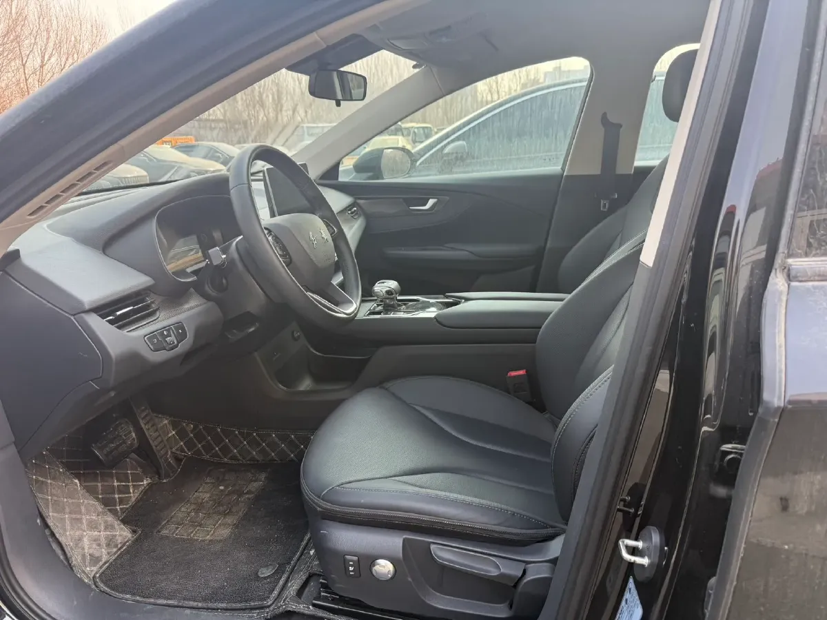 2022 HongQi E-QM5 BEV 54KWH,autocango,china used car exporter,china ev exporter,chinese used car exporter,chinese used ev exporter