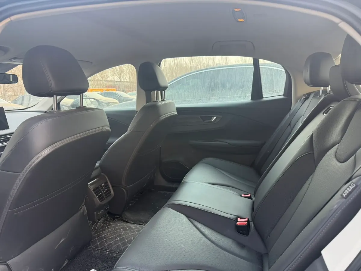 2022 HongQi E-QM5 BEV 54KWH,autocango,china used car exporter,china ev exporter,chinese used car exporter,chinese used ev exporter