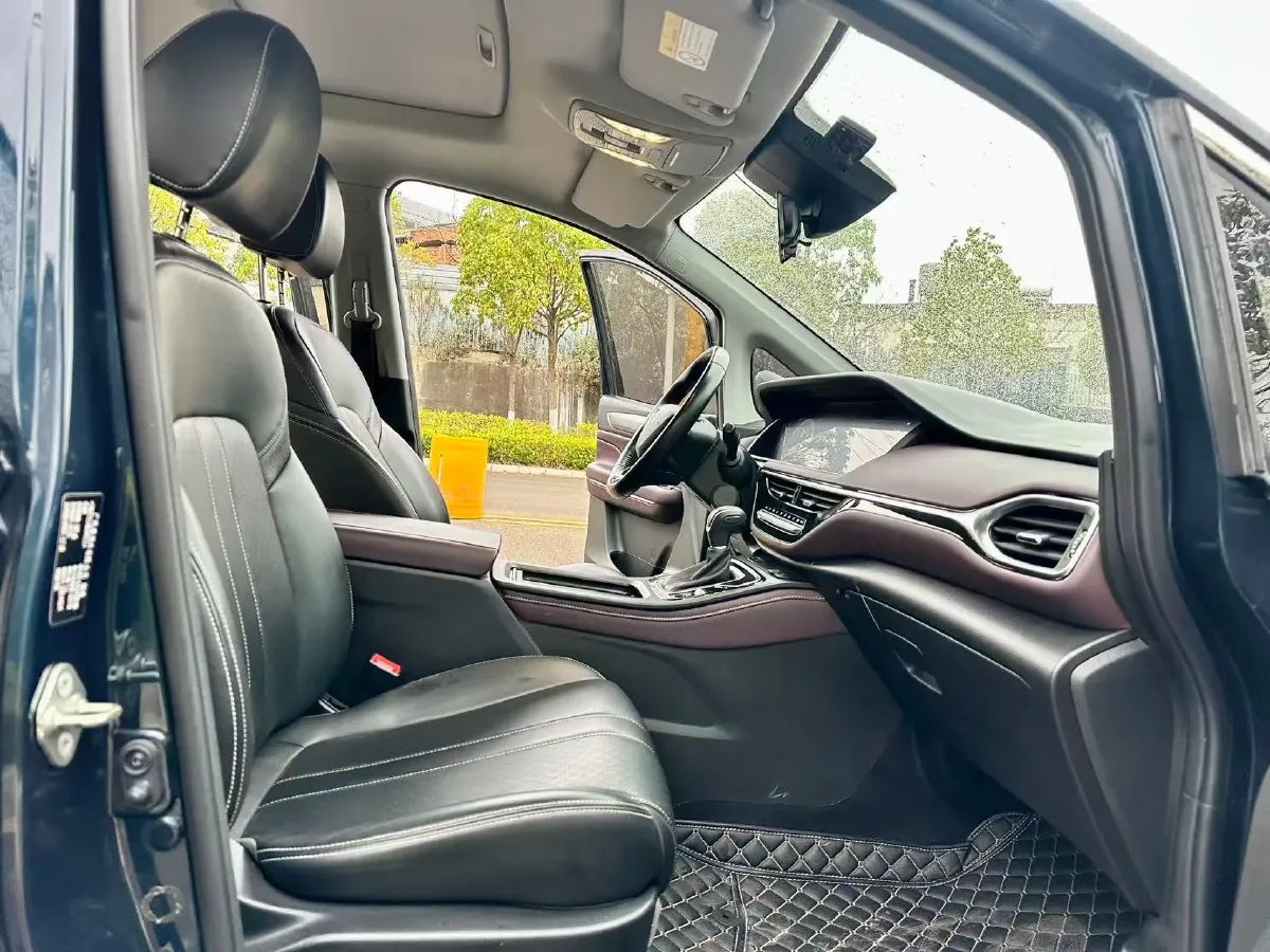 2021 GAC Trumpchi M6 1.5T 169HP L4 7DCT,autocango,china used car exporter,china ev exporter,chinese used car exporter,chinese used ev exporter