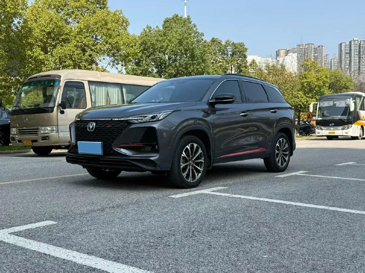 2021 ChangAn CS75 Plus 2.0T 233HP L4 8AT,autocango,china used car exporter,china ev exporter,chinese used car exporter,chinese used ev exporter