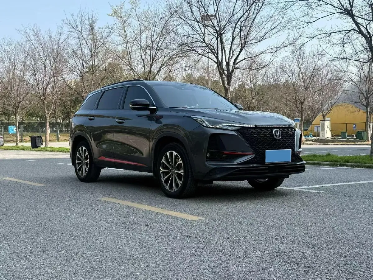 2021 ChangAn CS75 Plus 2.0T 233HP L4 8AT,autocango,china used car exporter,china ev exporter,chinese used car exporter,chinese used ev exporter