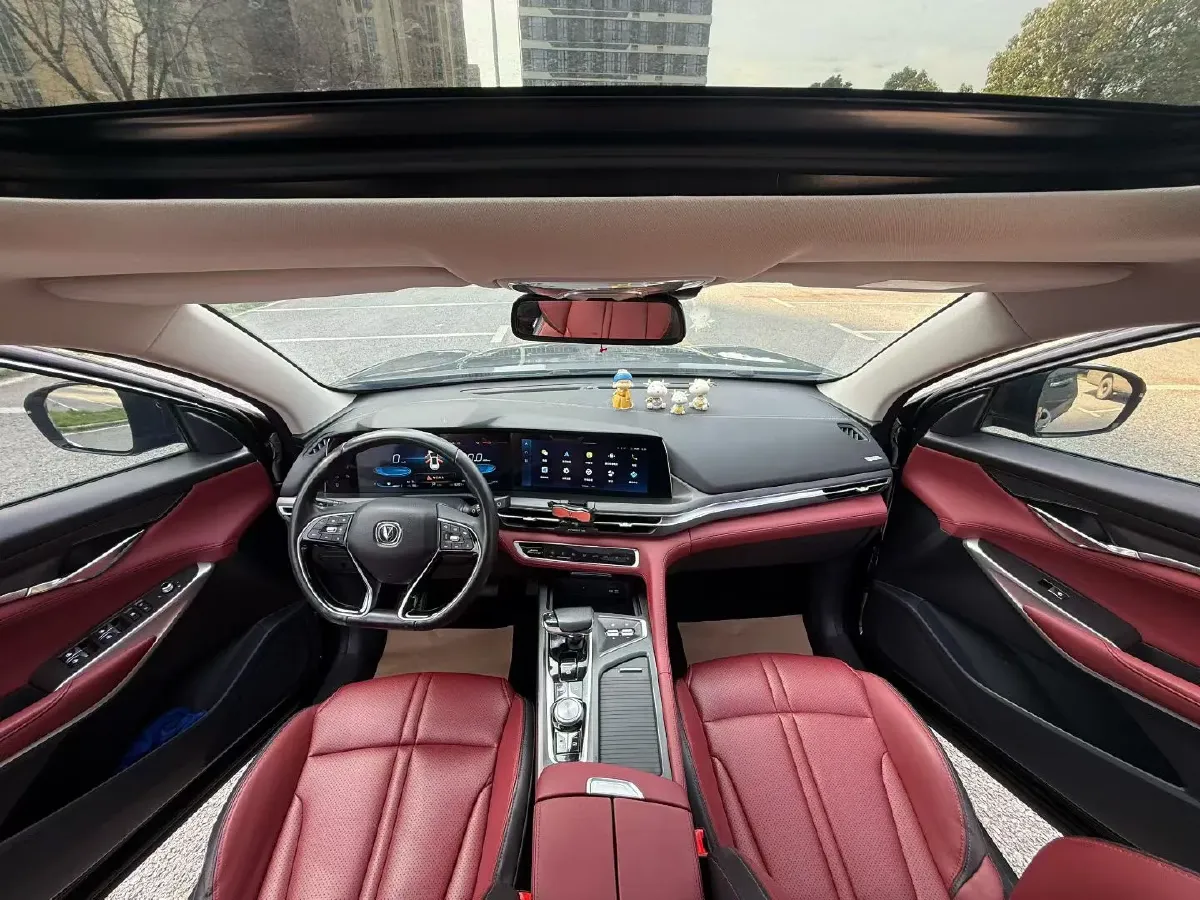 2021 ChangAn CS75 Plus 2.0T 233HP L4 8AT,autocango,china used car exporter,china ev exporter,chinese used car exporter,chinese used ev exporter