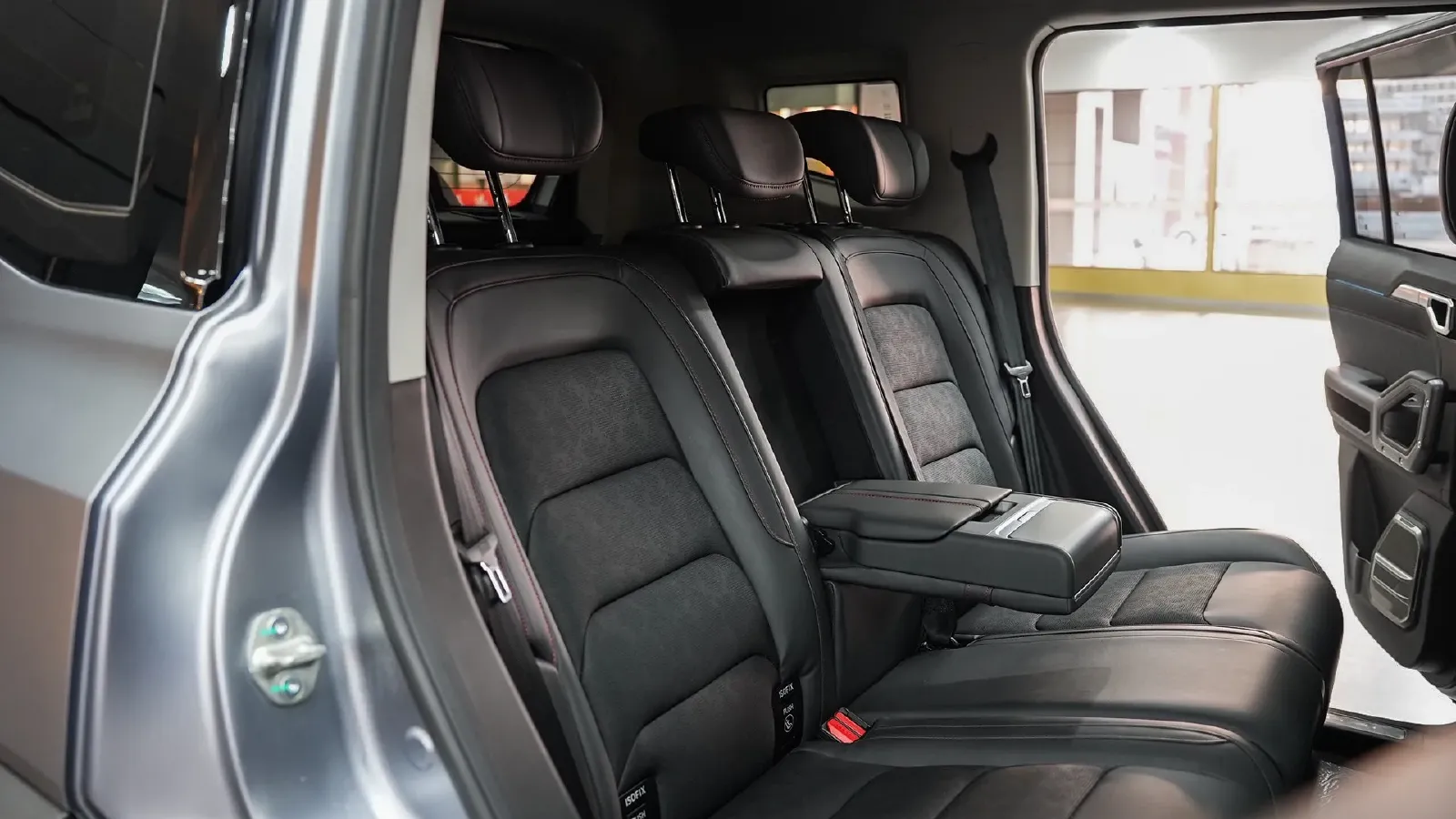 2024 Jetour ShanHai TravellerC-DM 1.5T 156HP L4 3DHT PHEV 43.24KWH,autocango,china used car exporter,china ev exporter,chinese used car exporter,chinese used ev exporter