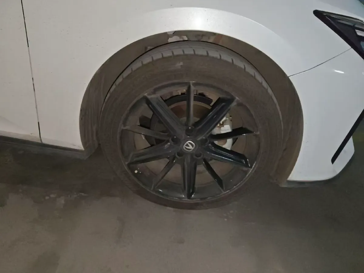 2023 ChangAn UNI-V 1.5T 188HP L4 7DCT,autocango,china used car exporter,china ev exporter,chinese used car exporter,chinese used ev exporter