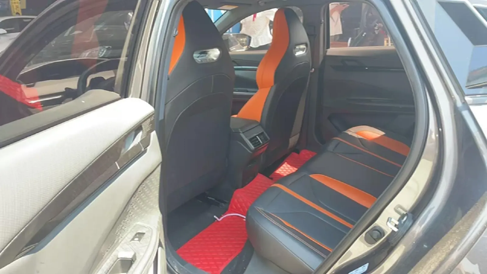 2024 ChangAn UNI-V 1.5T 188HP L4 7DCT,autocango,china used car exporter,china ev exporter,chinese used car exporter,chinese used ev exporter