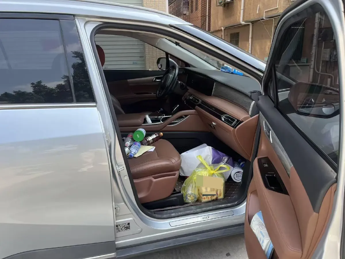 2020 HaiMa 7X 1.6T 195HP L4 6AT,autocango,china used car exporter,china ev exporter,chinese used car exporter,chinese used ev exporter