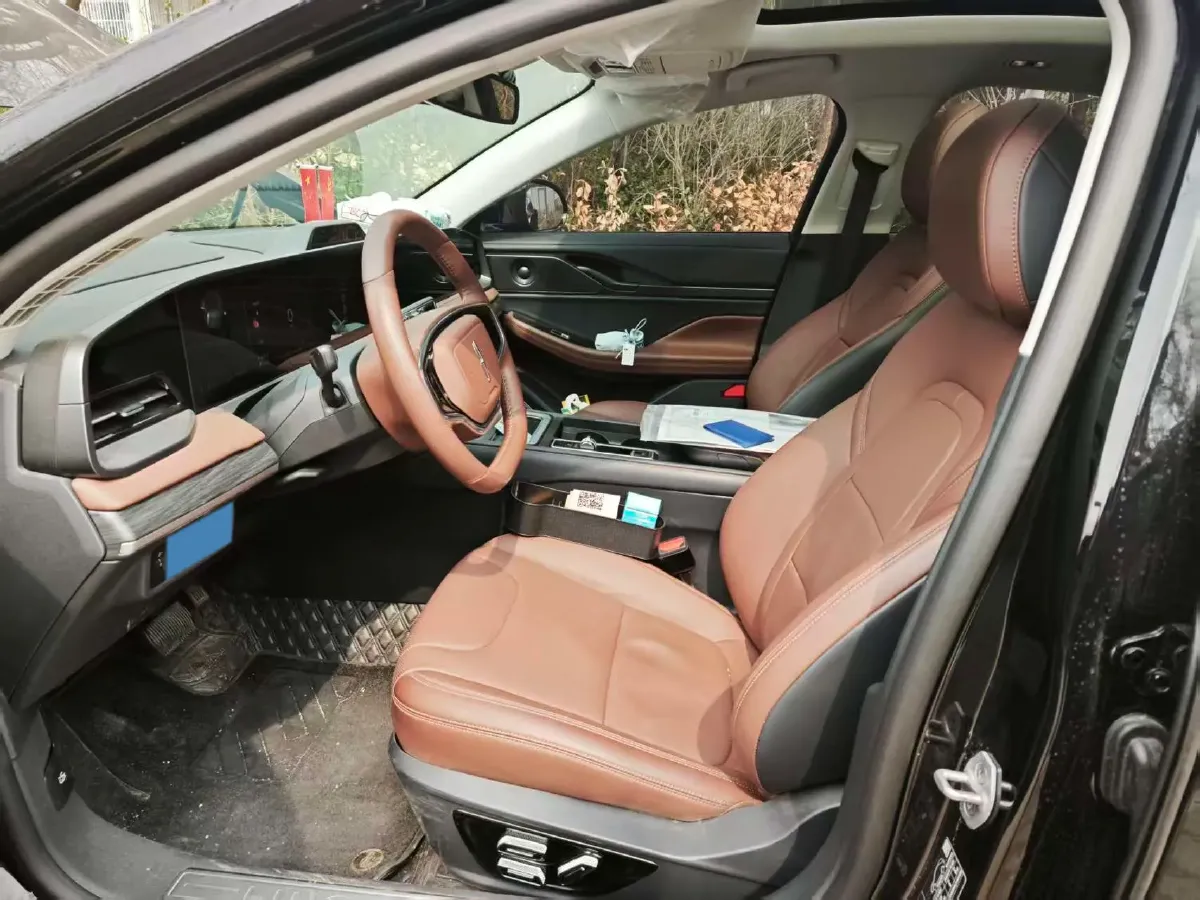 2025 Lincoln Z 2.0T 294HP L4 E-CVT Hybrid,autocango,china used car exporter,china ev exporter,chinese used car exporter,chinese used ev exporter