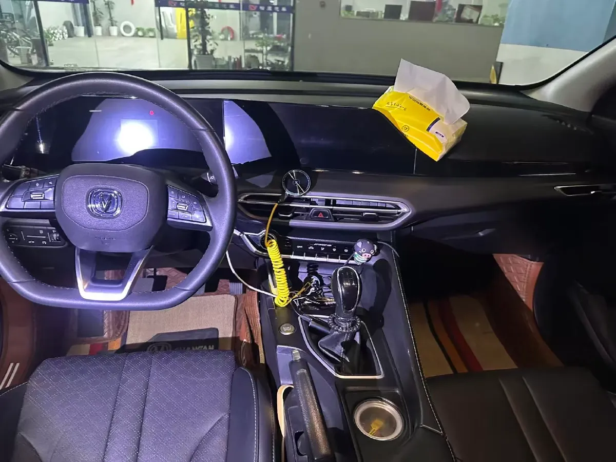 2021 ChangAn Eado 1.6L 128HP L4 5MT,autocango,china used car exporter,china ev exporter,chinese used car exporter,chinese used ev exporter