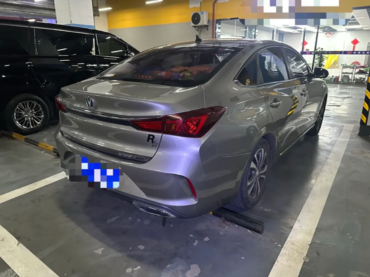 2021 ChangAn Eado 1.6L 128HP L4 5MT,autocango,china used car exporter,china ev exporter,chinese used car exporter,chinese used ev exporter