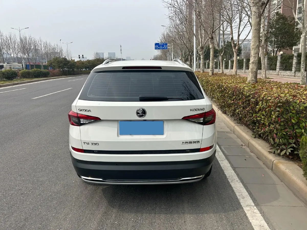 2018 Skoda Kodiak 2.0T 186HP L4 7DCT,autocango,china used car exporter,china ev exporter,chinese used car exporter,chinese used ev exporter