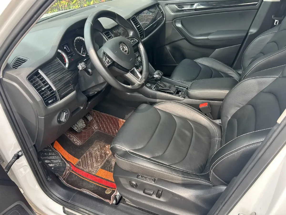 2018 Skoda Kodiak 2.0T 186HP L4 7DCT,autocango,china used car exporter,china ev exporter,chinese used car exporter,chinese used ev exporter