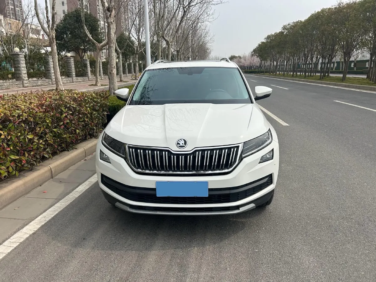 2018 Skoda Kodiak 2.0T 186HP L4 7DCT,autocango,china used car exporter,china ev exporter,chinese used car exporter,chinese used ev exporter