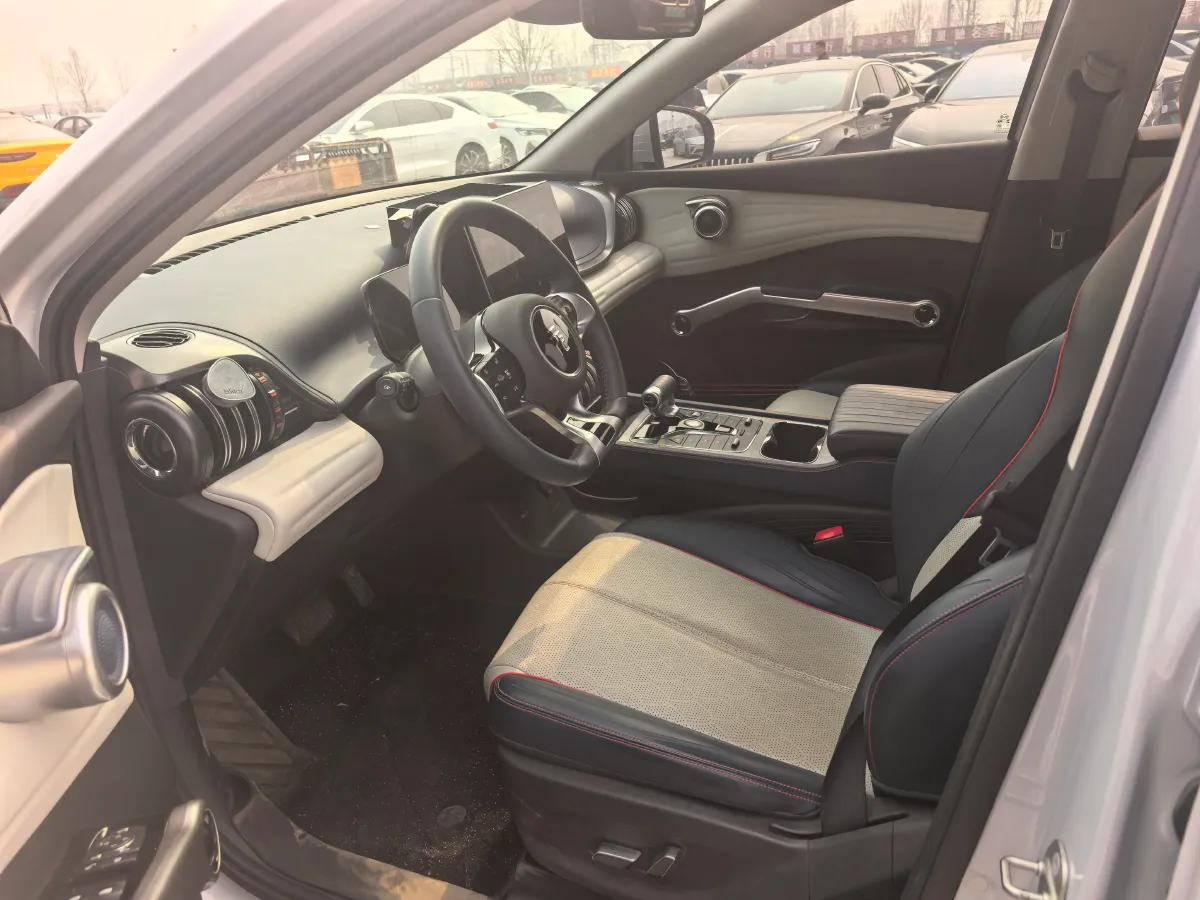 2022 Foton Grand General G7 2.0T 238HP L4 8AT,autocango,china used car exporter,china ev exporter,chinese used car exporter,chinese used ev exporter