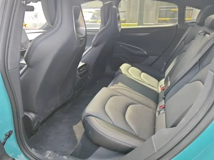 2024 MI SU7 BEV 94.3KWH,autocango,china used car exporter,china ev exporter,chinese used car exporter,chinese used ev exporter