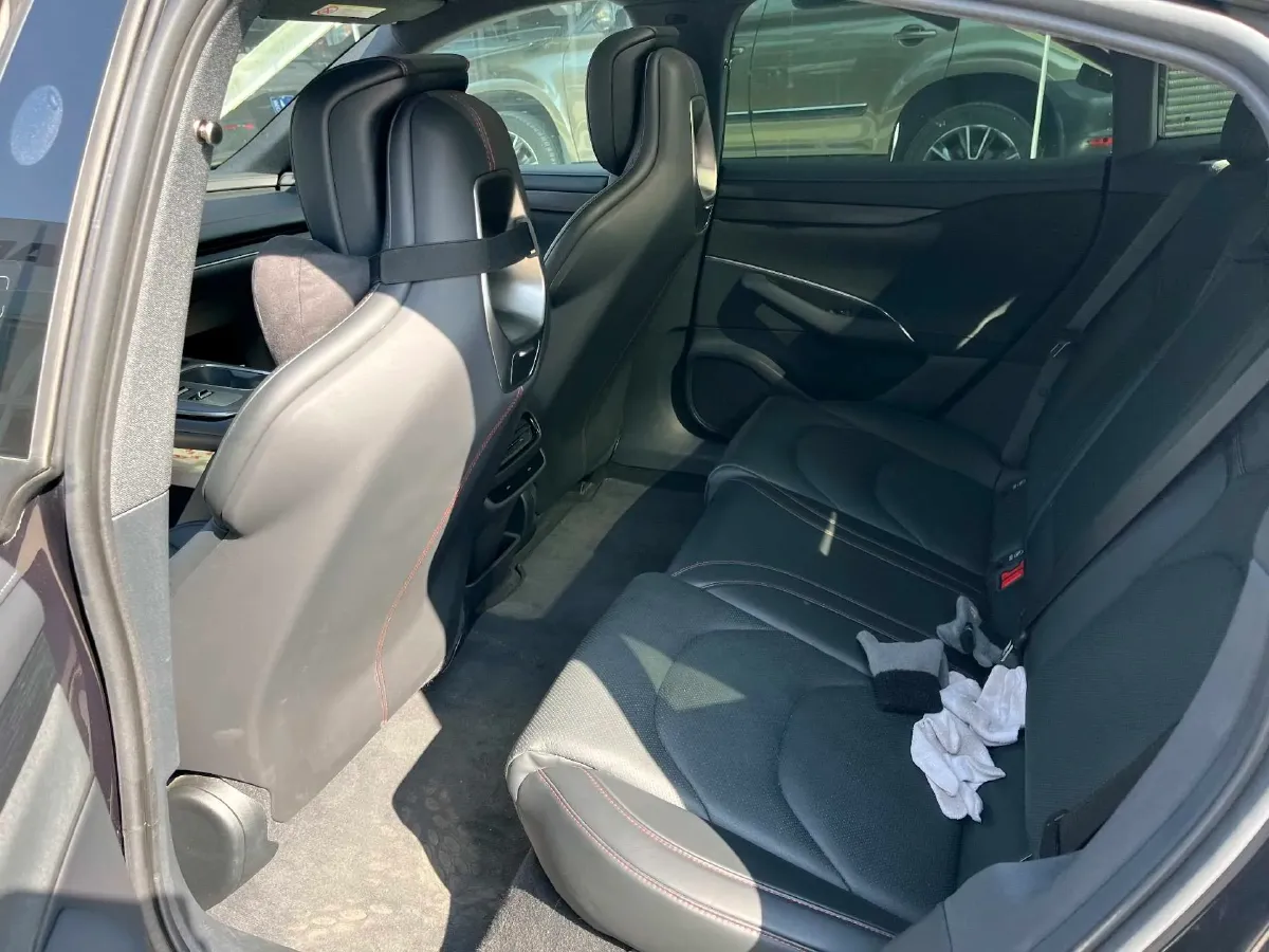 2024 MI SU7 BEV 73.6KWH,autocango,china used car exporter,china ev exporter,chinese used car exporter,chinese used ev exporter