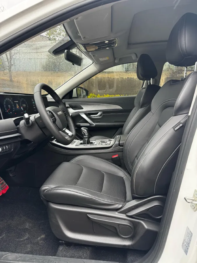 2021 Haval M6 1.5T 150HP L4 6MT,autocango,china used car exporter,china ev exporter,chinese used car exporter,chinese used ev exporter