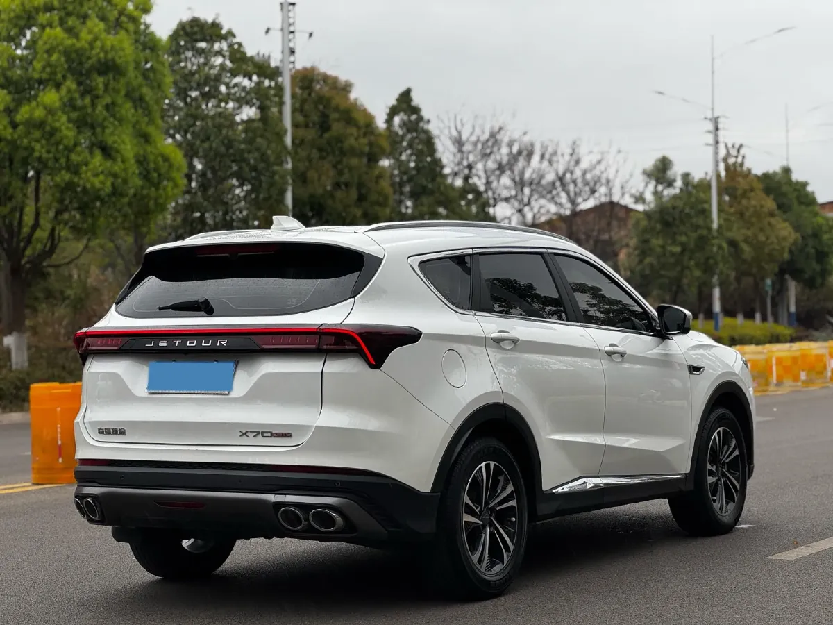 2021 Haval M6 1.5T 150HP L4 6MT,autocango,china used car exporter,china ev exporter,chinese used car exporter,chinese used ev exporter