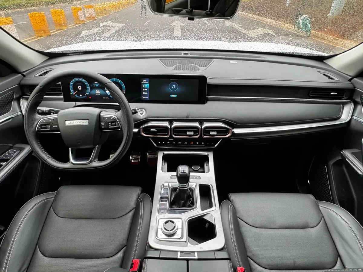 2021 Haval M6 1.5T 150HP L4 6MT,autocango,china used car exporter,china ev exporter,chinese used car exporter,chinese used ev exporter