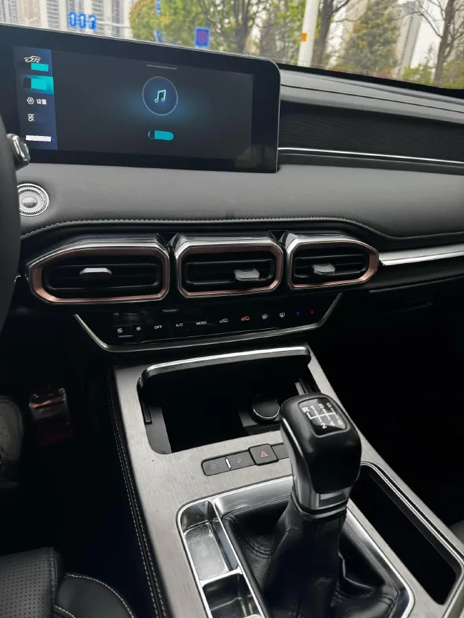 2021 Haval M6 1.5T 150HP L4 6MT,autocango,china used car exporter,china ev exporter,chinese used car exporter,chinese used ev exporter