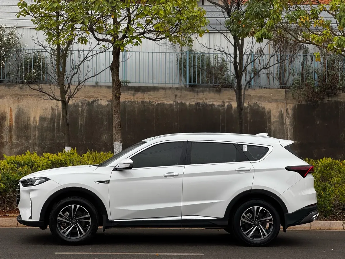 2021 Haval M6 1.5T 150HP L4 6MT,autocango,china used car exporter,china ev exporter,chinese used car exporter,chinese used ev exporter