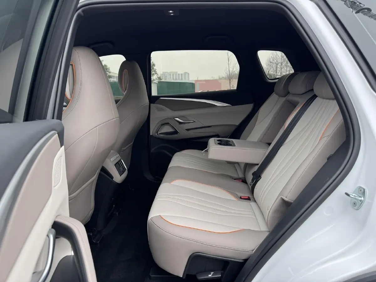 2024 BYD Song Pro 1.5L 110HP L4 E-CVT PHEV 12.9KWH,autocango,china used car exporter,china ev exporter,chinese used car exporter,chinese used ev exporter