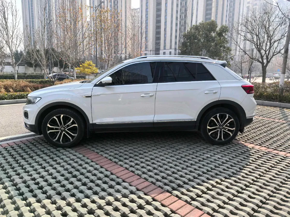 2021 Volkswagen T-Roc 1.4T 150HP L4 7DCT,autocango,china used car exporter,china ev exporter,chinese used car exporter,chinese used ev exporter
