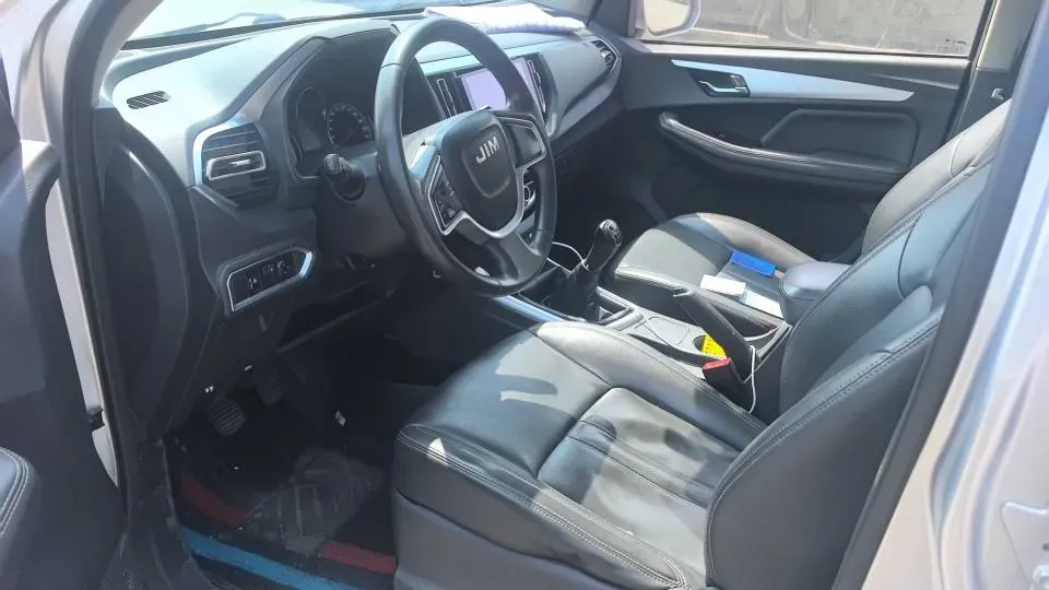 2020 Isuzu RE-MAX Jim 2.8T 120HP L4 5MT,autocango,china used car exporter,china ev exporter,chinese used car exporter,chinese used ev exporter