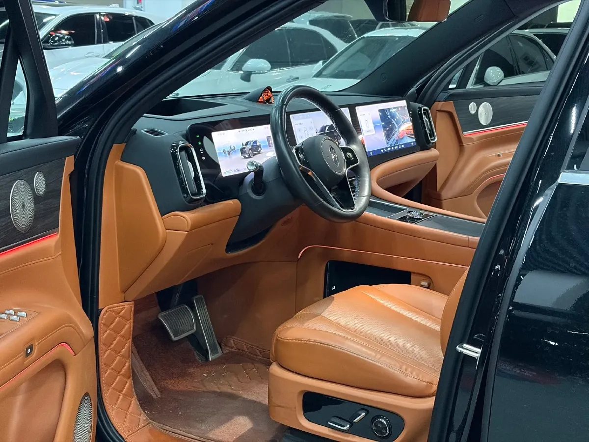 2024 AITO AITO M9 1.5T 152HP L4 REEV 42KWH,autocango,china used car exporter,china ev exporter,chinese used car exporter,chinese used ev exporter