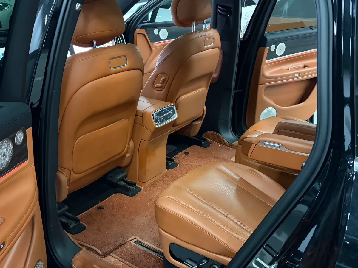 2024 AITO AITO M9 1.5T 152HP L4 REEV 42KWH,autocango,china used car exporter,china ev exporter,chinese used car exporter,chinese used ev exporter