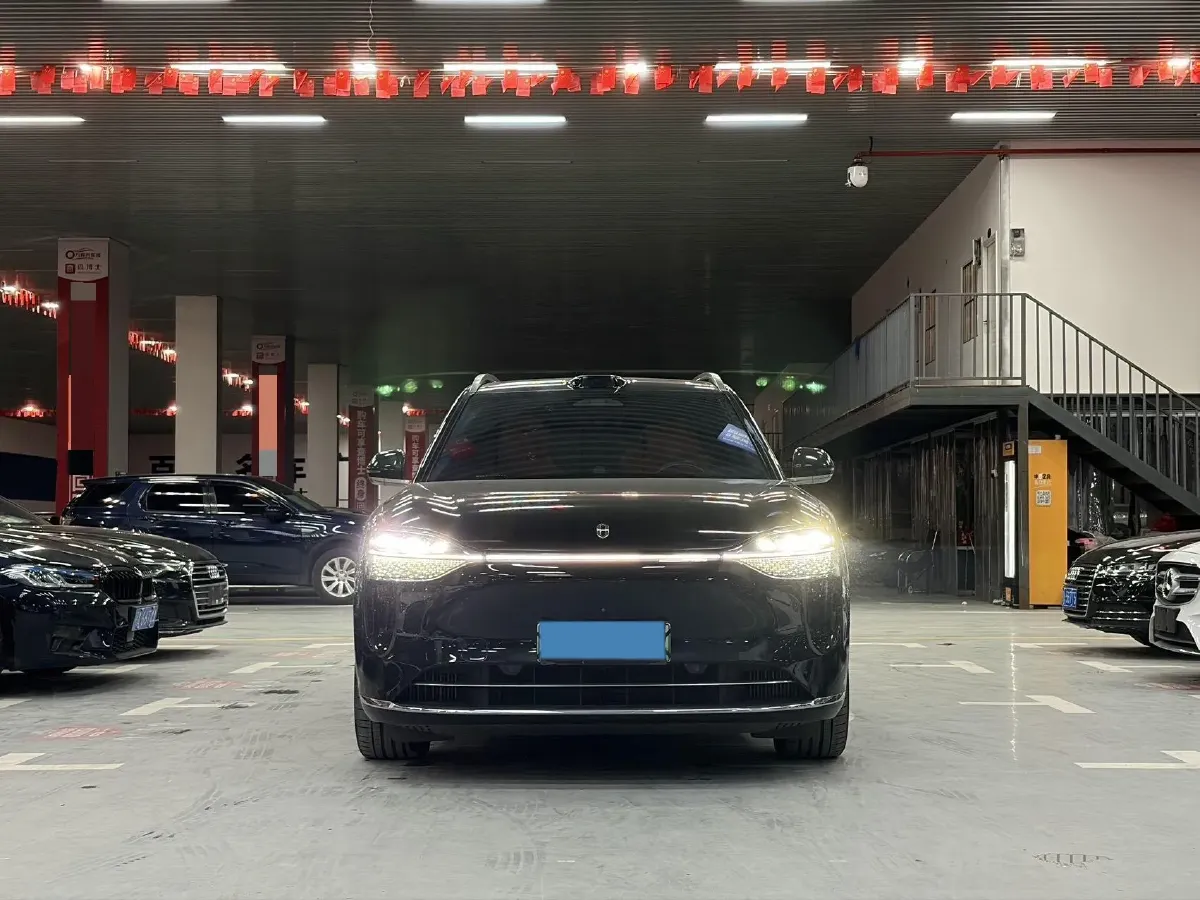 2024 AITO AITO M9 1.5T 152HP L4 REEV 42KWH,autocango,china used car exporter,china ev exporter,chinese used car exporter,chinese used ev exporter