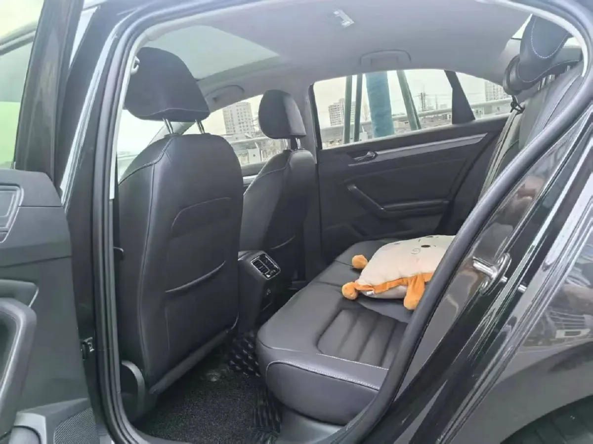 2021 Volkswagen Lamando 1.4T 150HP L4 7DCT,autocango,china used car exporter,china ev exporter,chinese used car exporter,chinese used ev exporter