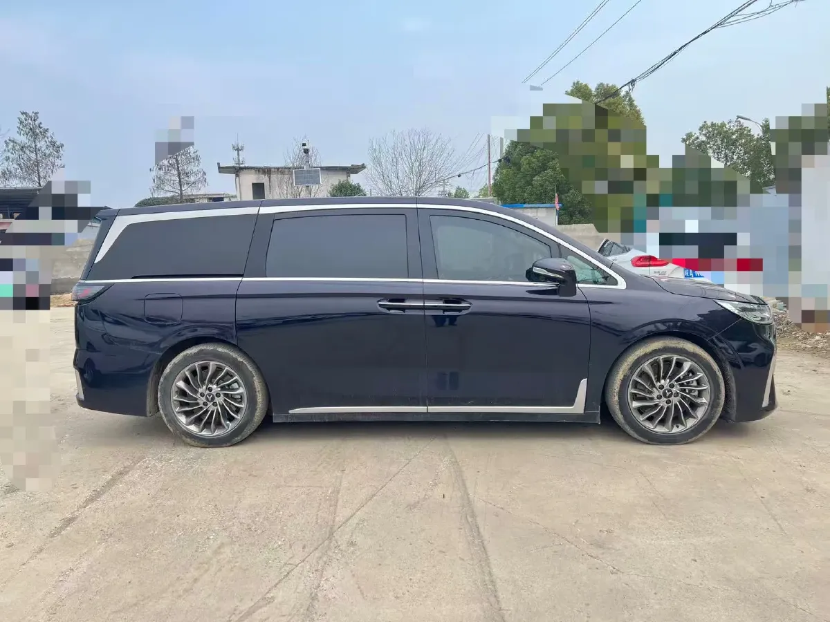 2022 Voyah Dream 1.5T 136HP L4 PHEV 25.57KWH,autocango,china used car exporter,china ev exporter,chinese used car exporter,chinese used ev exporter