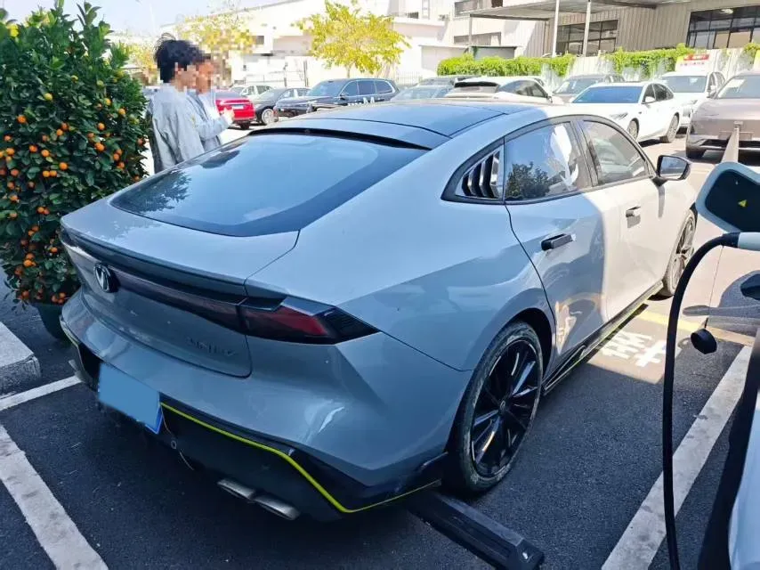 2022 ChangAn UNI-V 1.5T 188HP L4 7DCT,autocango,china used car exporter,china ev exporter,chinese used car exporter,chinese used ev exporter