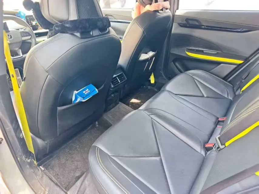 2022 ChangAn UNI-V 1.5T 188HP L4 7DCT,autocango,china used car exporter,china ev exporter,chinese used car exporter,chinese used ev exporter