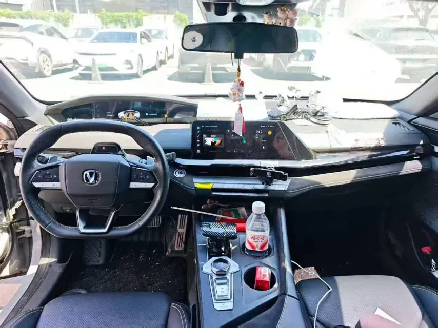 2022 ChangAn UNI-V 1.5T 188HP L4 7DCT,autocango,china used car exporter,china ev exporter,chinese used car exporter,chinese used ev exporter