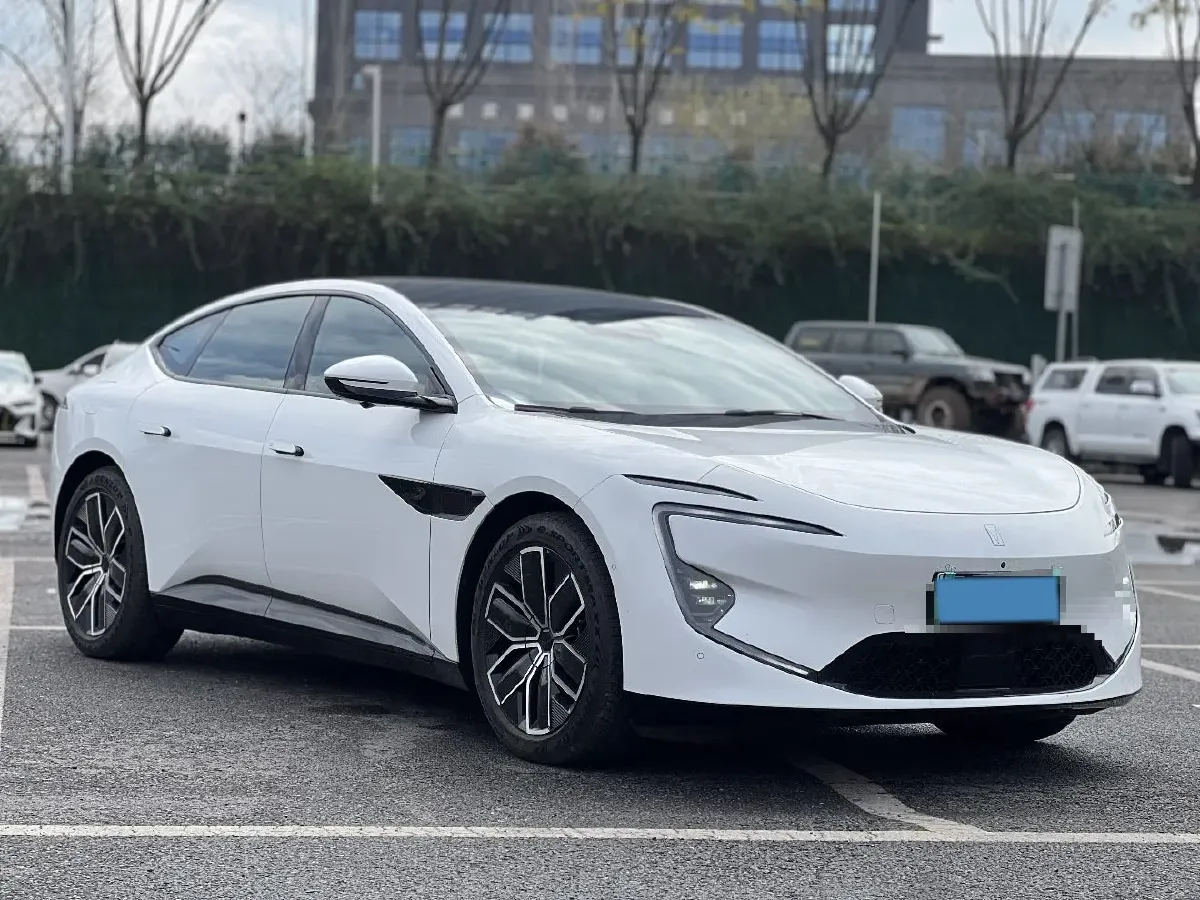 2025 Avatr 12 1.5T 156HP L4 REEV 39.05KWH,autocango,china used car exporter,china ev exporter,chinese used car exporter,chinese used ev exporter