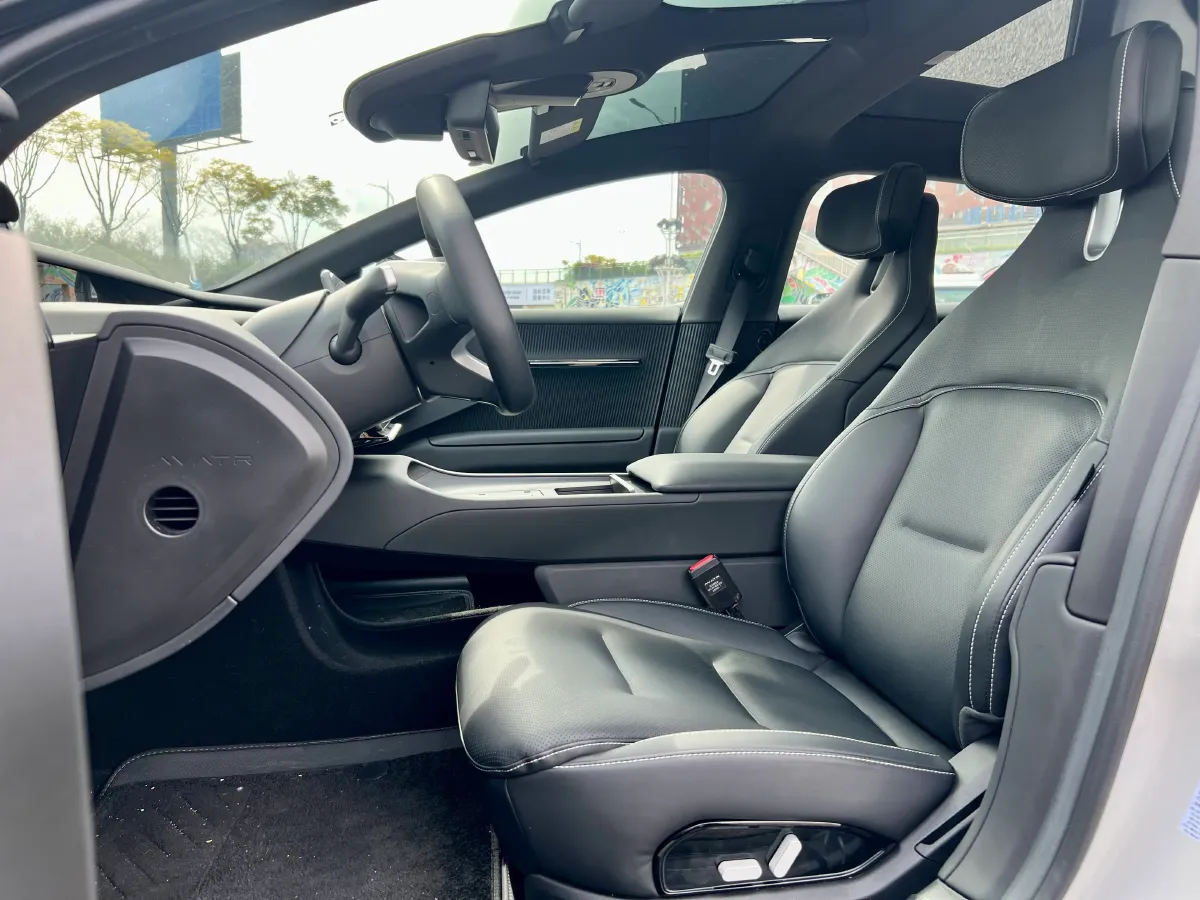 2025 Avatr 12 1.5T 156HP L4 REEV 39.05KWH,autocango,china used car exporter,china ev exporter,chinese used car exporter,chinese used ev exporter