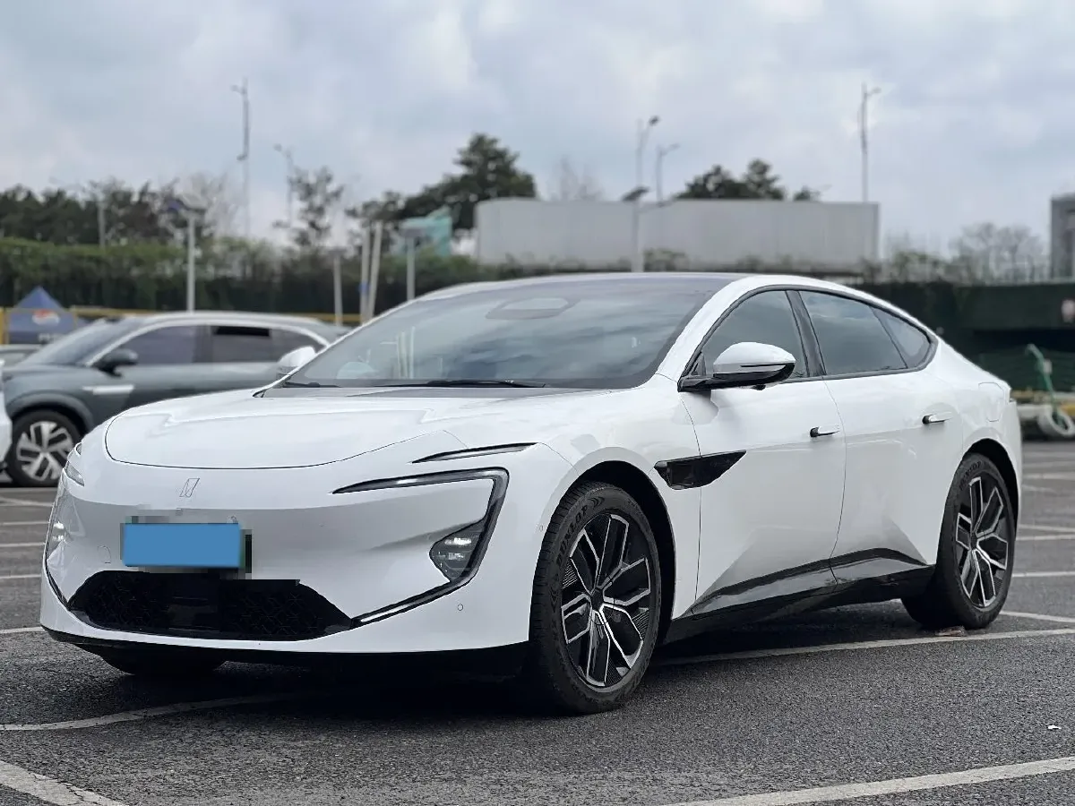 2025 Avatr 12 1.5T 156HP L4 REEV 39.05KWH,autocango,china used car exporter,china ev exporter,chinese used car exporter,chinese used ev exporter