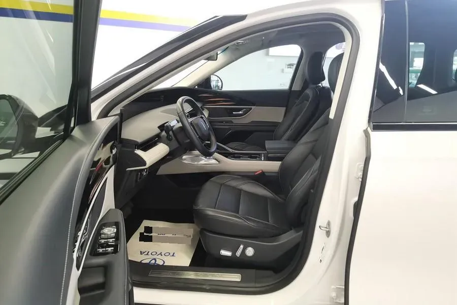2023 Lincoln Nautilus 2.0T 261HP L4 8AT,autocango,china used car exporter,china ev exporter,chinese used car exporter,chinese used ev exporter
