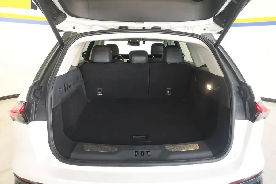 2023 Lincoln Nautilus 2.0T 261HP L4 8AT,autocango,china used car exporter,china ev exporter,chinese used car exporter,chinese used ev exporter