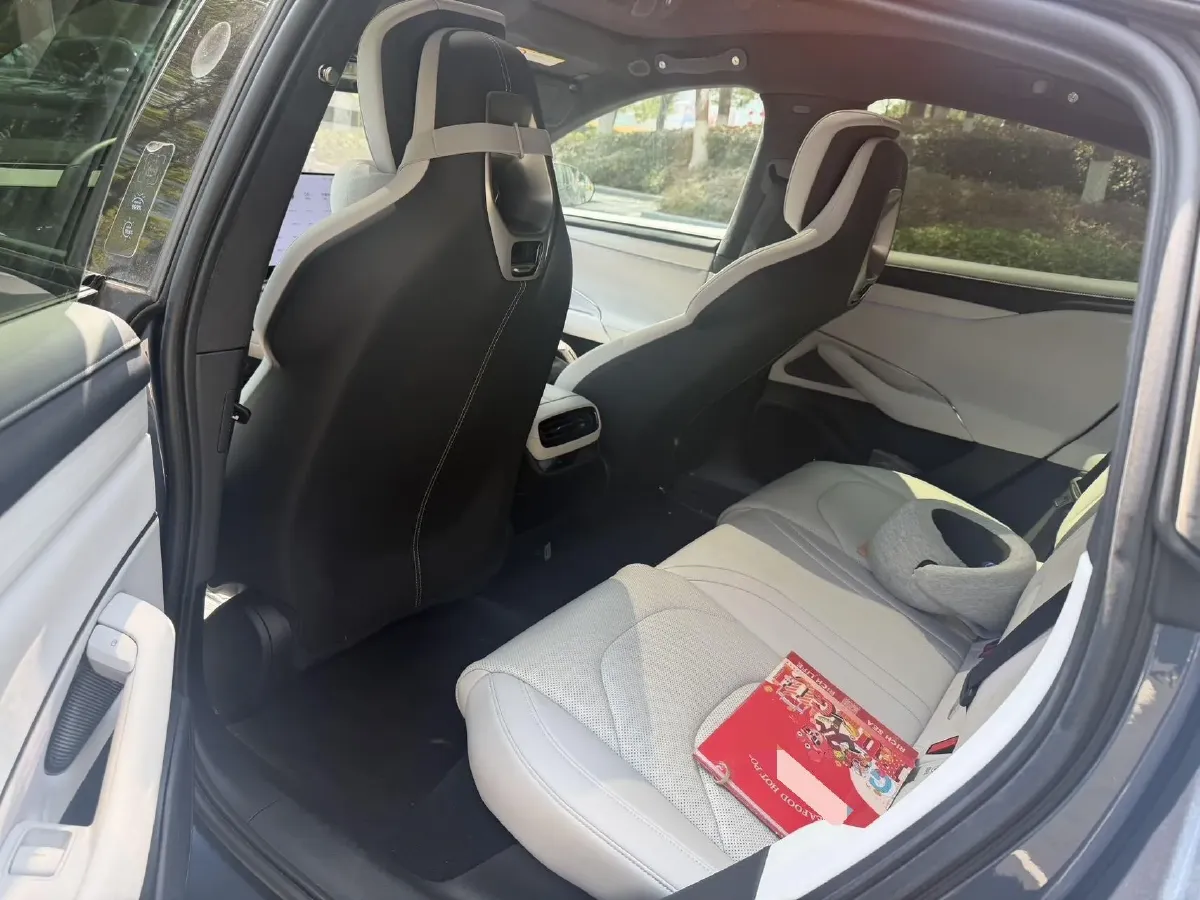 2024 MI SU7 BEV 101KWH,autocango,china used car exporter,china ev exporter,chinese used car exporter,chinese used ev exporter