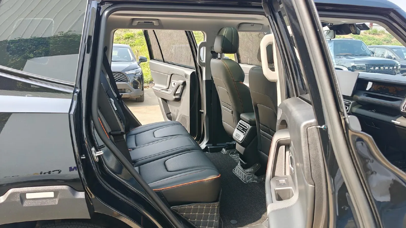 2026 Jetour Freeman 1.5T 184HP L4 7DCT,autocango,china used car exporter,china ev exporter,chinese used car exporter,chinese used ev exporter