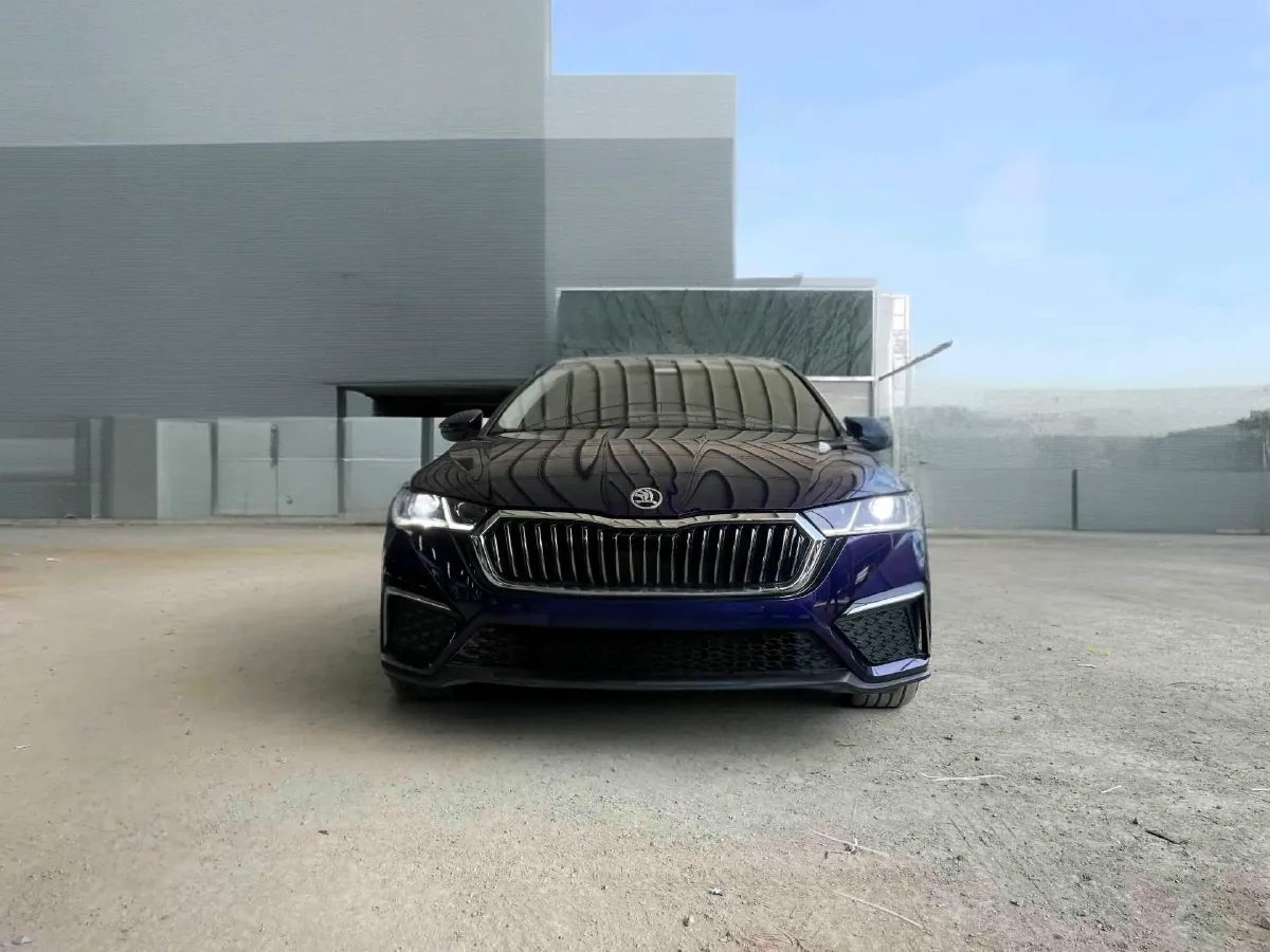 2022 Skoda Octavia 1.4T 150HP L4 7DCT,autocango,china used car exporter,china ev exporter,chinese used car exporter,chinese used ev exporter