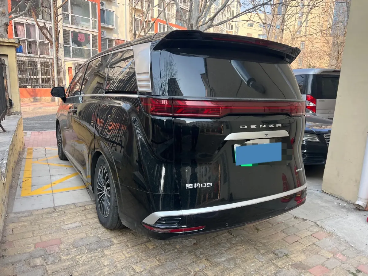 2024 Denza D9 1.5T 139HP L4 E-CVT PHEV 40KWH,autocango,china used car exporter,china ev exporter,chinese used car exporter,chinese used ev exporter