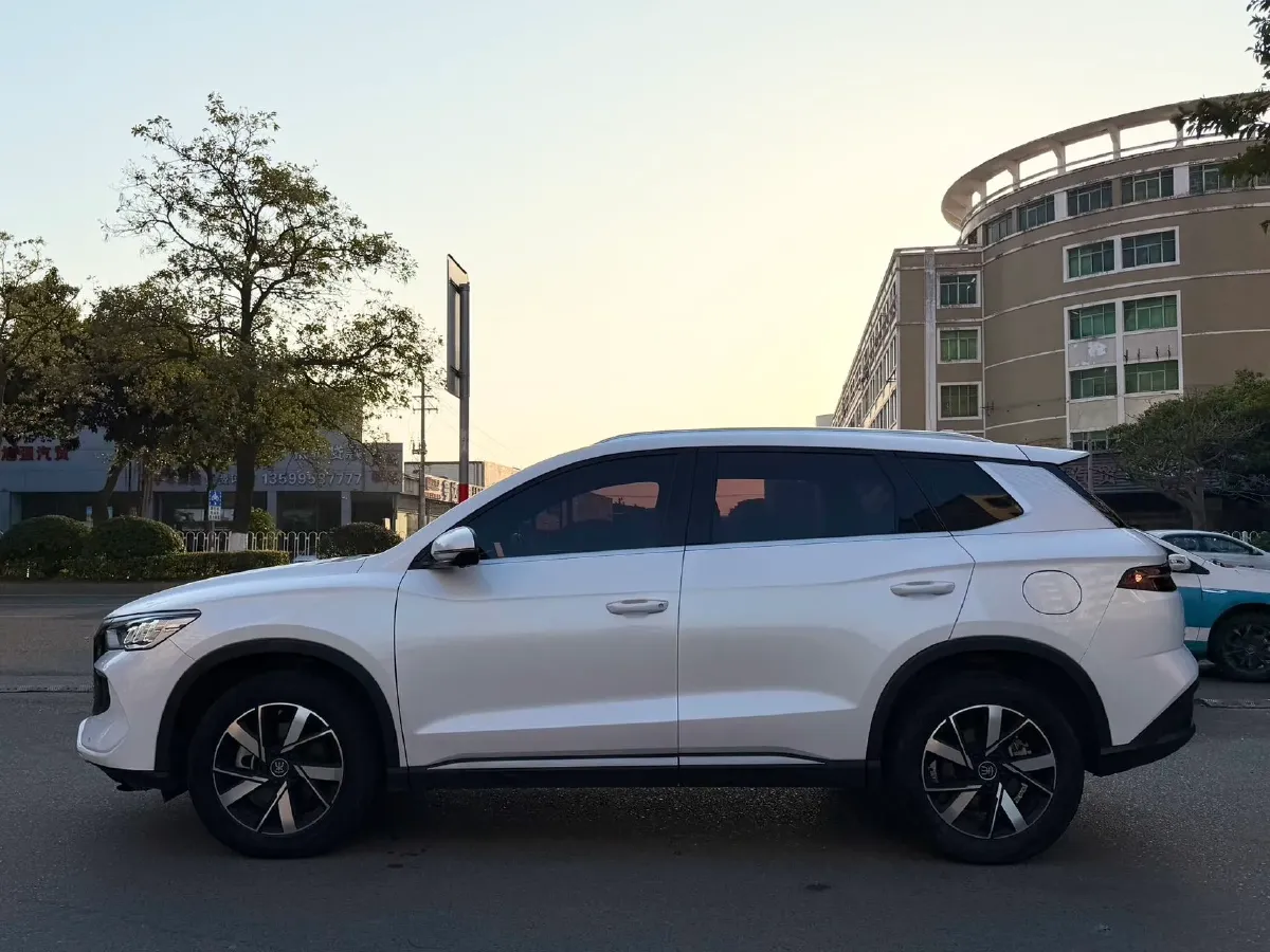 2024 BYD Song Pro 1.5L 110HP L4 E-CVT PHEV 12.9KWH,autocango,china used car exporter,china ev exporter,chinese used car exporter,chinese used ev exporter