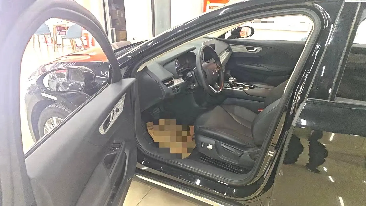 2023 HongQi E-QM5 BEV 54KWH,autocango,china used car exporter,china ev exporter,chinese used car exporter,chinese used ev exporter