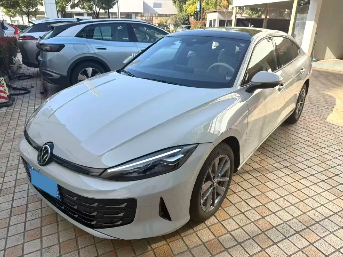 2026 Volkswagen Lamando 1.5T 160HP L4 7DCT,autocango,china used car exporter,china ev exporter,chinese used car exporter,chinese used ev exporter